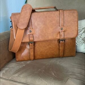 Classic Tan Leather Messenger Bag brand new